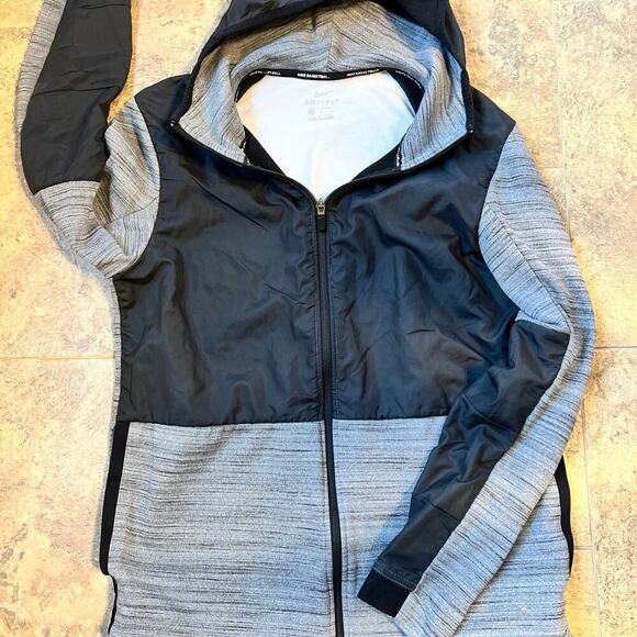 Nike basketball therma winterized men’s dri-fit S - Picture 1 of 5